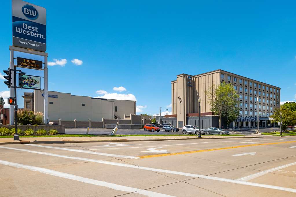 Фото Best Western Riverfront Inn