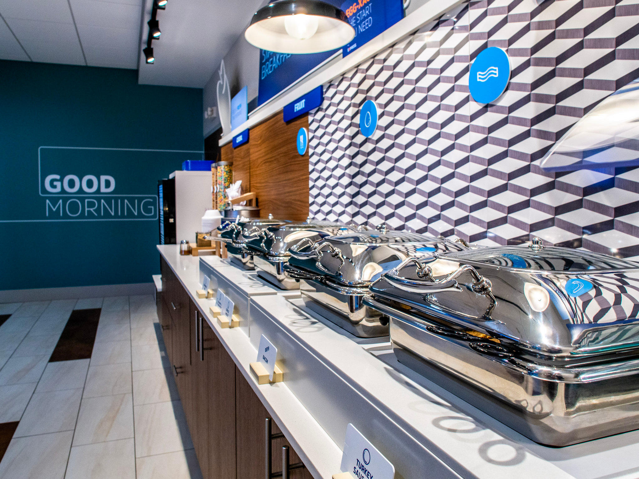 Фото Holiday Inn Express & Suites Oklahoma City Airport, an Ihg Hotel