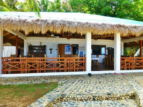 Гостиница By The Sea Resort в Провинции Ромблон