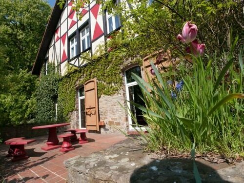 Гостиница Rittergut Haus Laer - Historisches Gästehaus в Виттене
