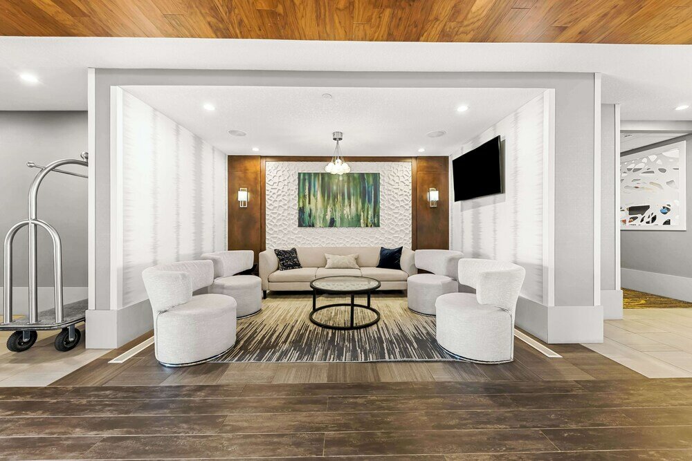 Фото Best Western Plus Airdrie Gateway