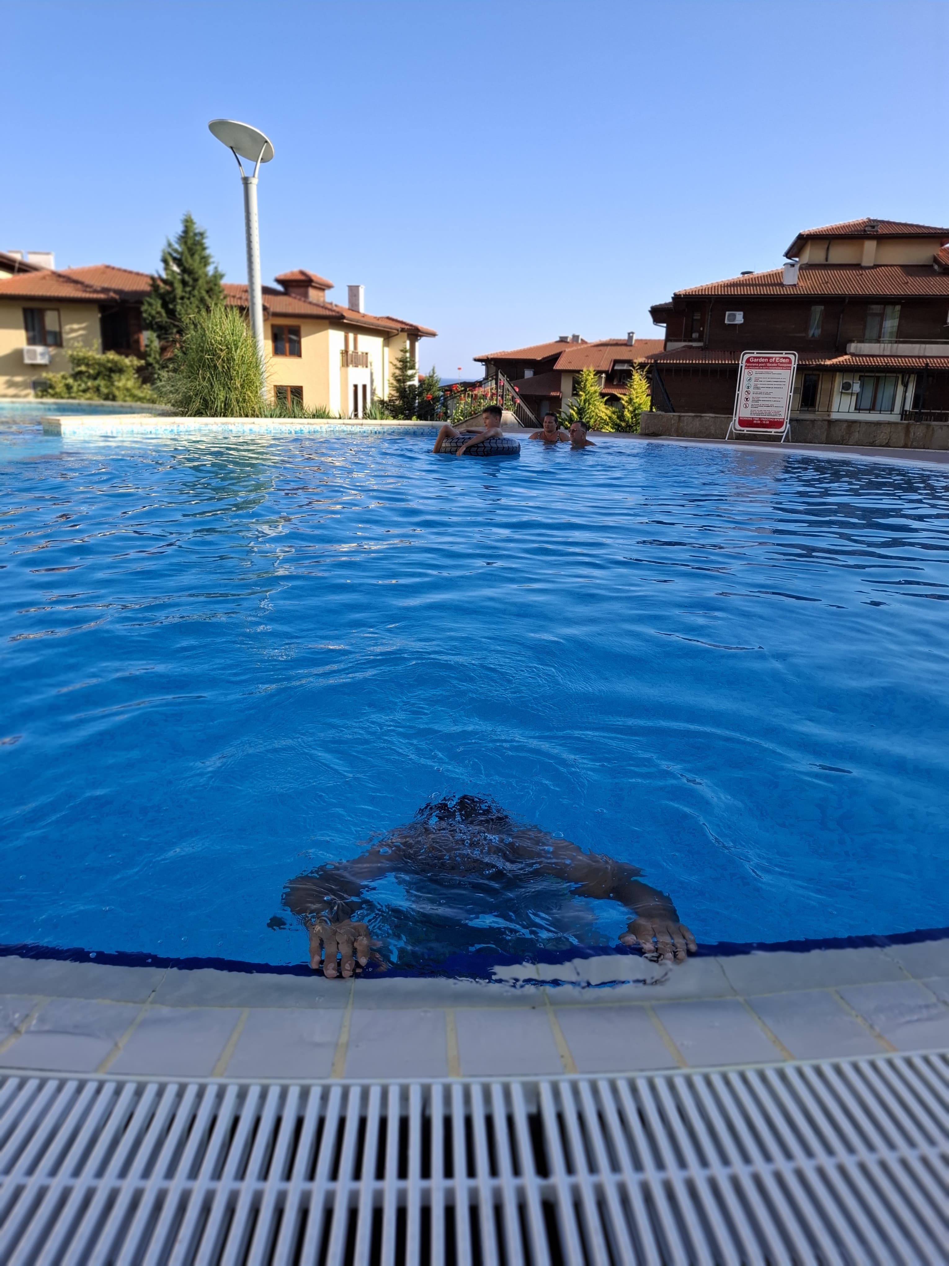 Фото Luxury Apartment in Garden of Eden