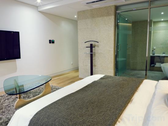 Фото Busan Amare Hotel