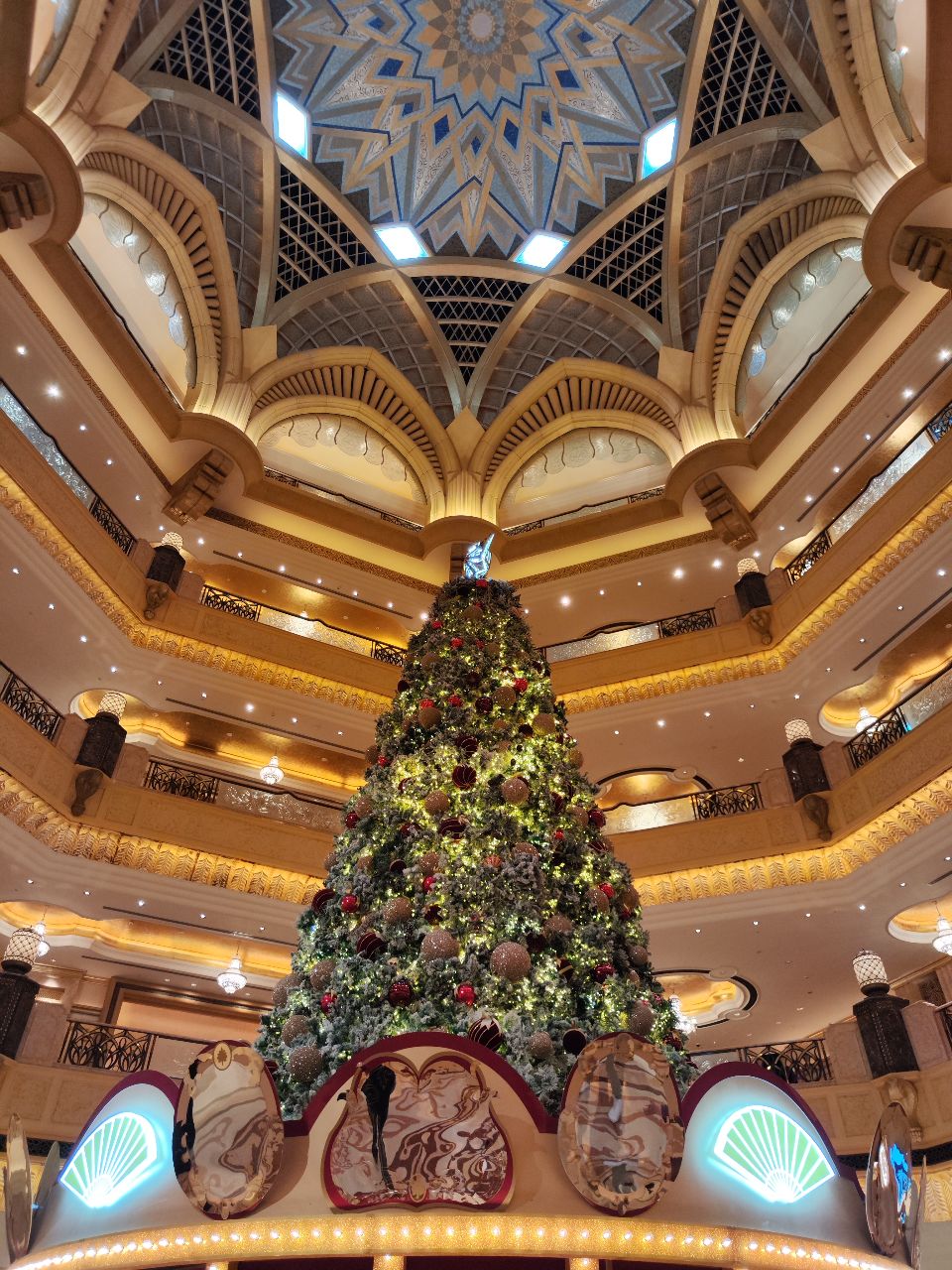 Фото Bab Al Qasr Hotel