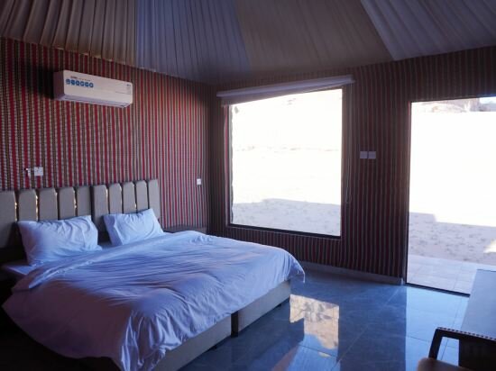 Фото Mirage Desert Camp