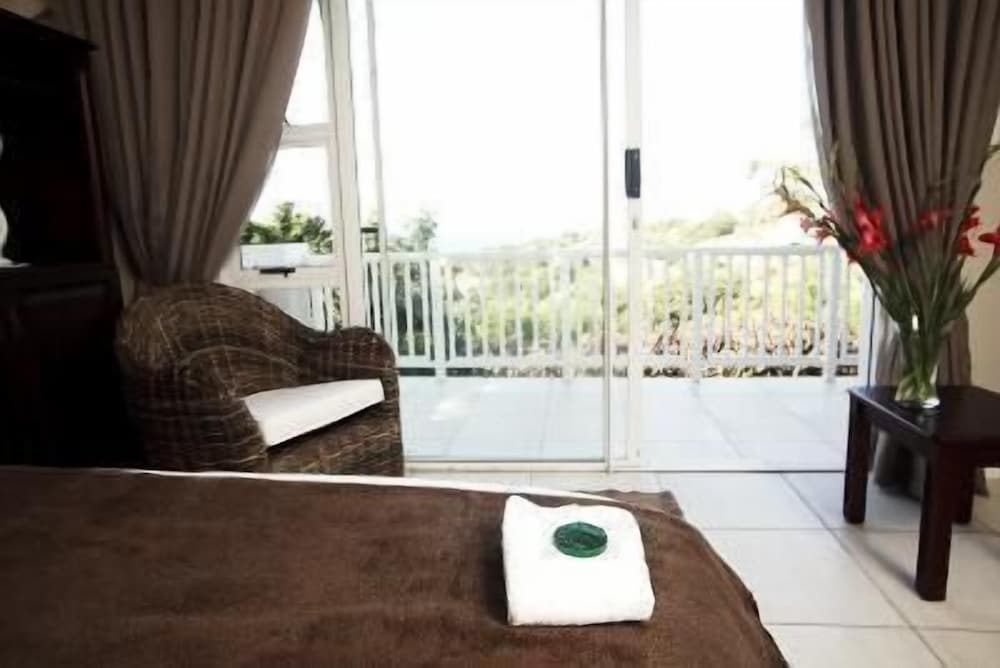 Фото Seaview Manor Exquisite Bed & Breakfast