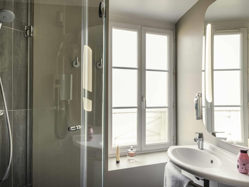 Фото ibis Paris Avenue de la Republique