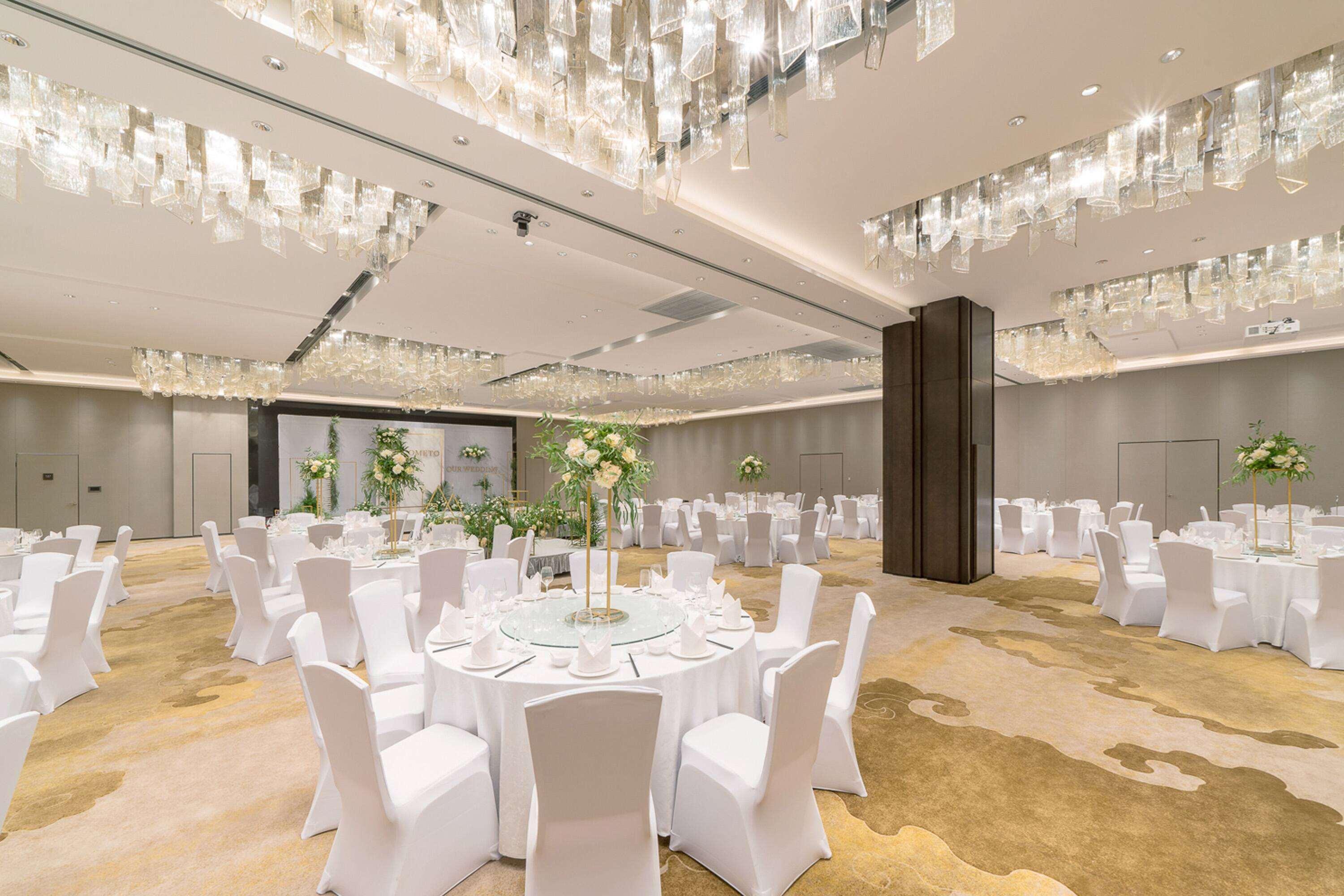 Фото Howard Johnson Wyndham Downtown Hotel Chongqing