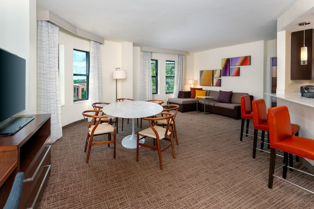 Фото Residence Inn by Marriott Charlottesville Downtown