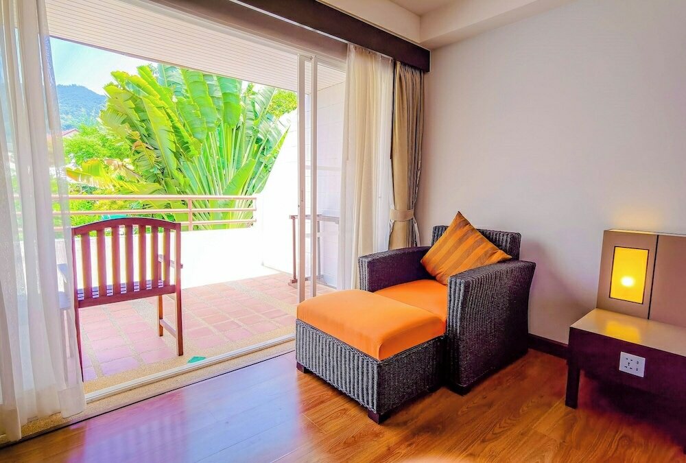 Фото Patong Resort