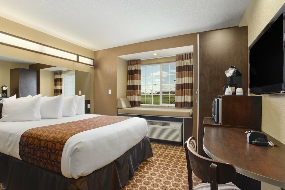 Фото Microtel Inn & Suites by Wyndham Dickinson