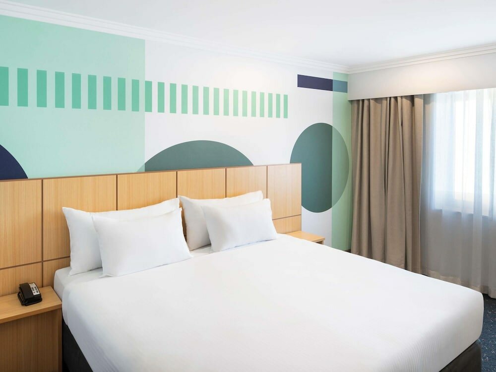 Фото Ibis Styles Sydney Central