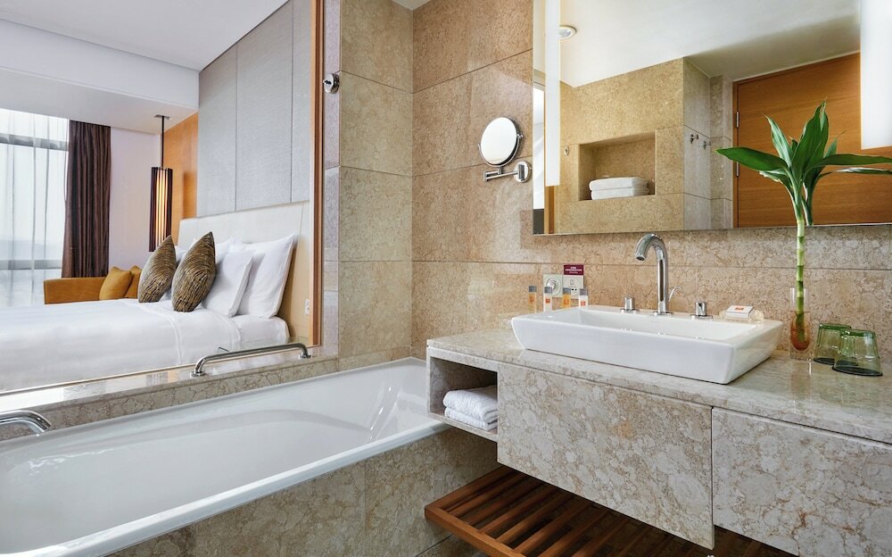 Фото Crowne Plaza Zhongshan Wing on City, an Ihg Hotel