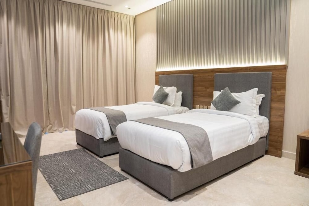 Фото Sarawat Park Hotel Jeddah