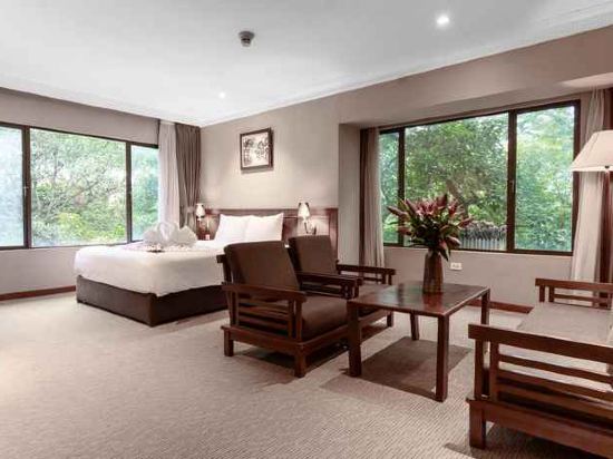 Фото La Passion Classic Hotel