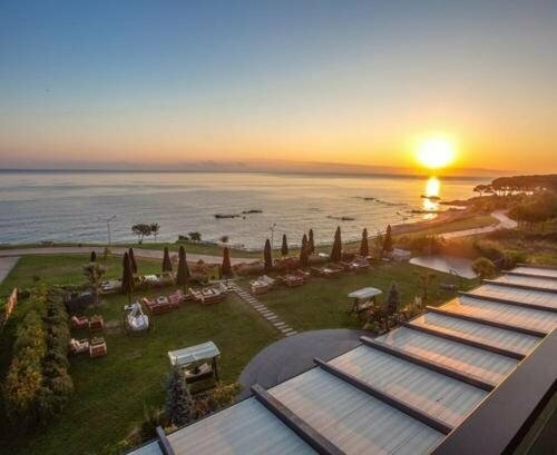 Гостиница Mavi Marin Boutique Hotel в Унье