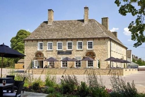 Гостиница The Evenlode Hotel в Графстве Оксфордшир