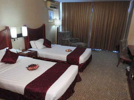 Фото Crown Vista Hotel