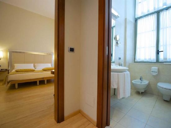 Фото Best Western Crystal Palace Hotel