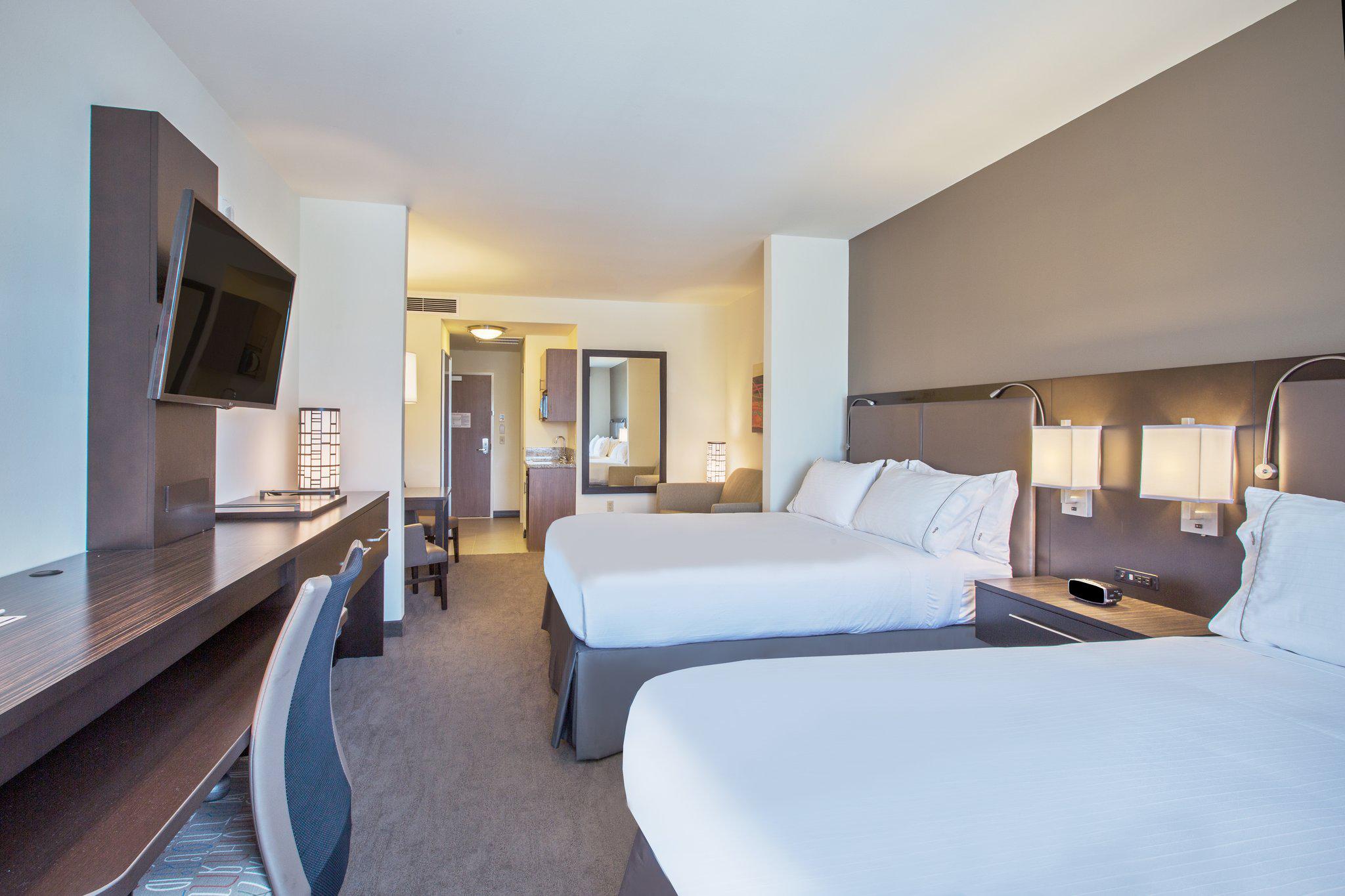 Фото Holiday Inn Express Hotel & Suites Kailua-Kona, an Ihg Hotel