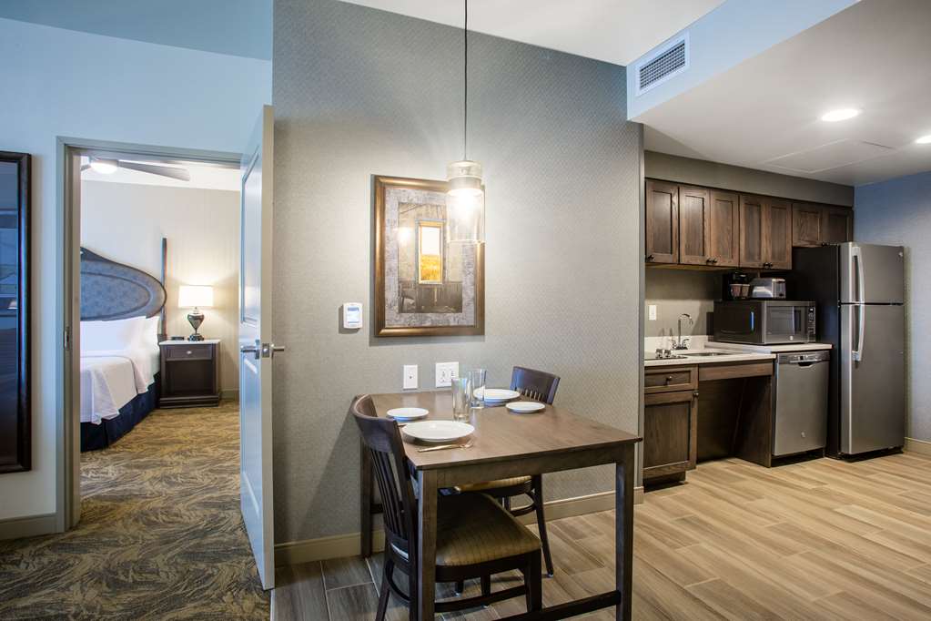 Фото Homewood Suites by Hilton Salina Downtown