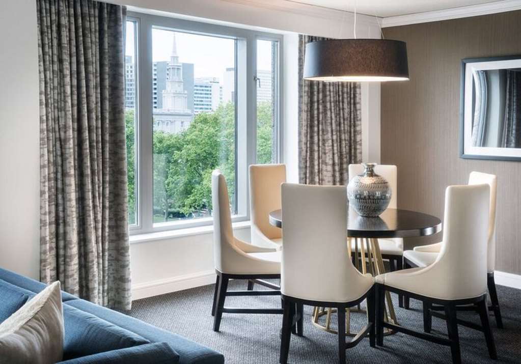 Фото The Logan Philadelphia, Curio Collection by Hilton