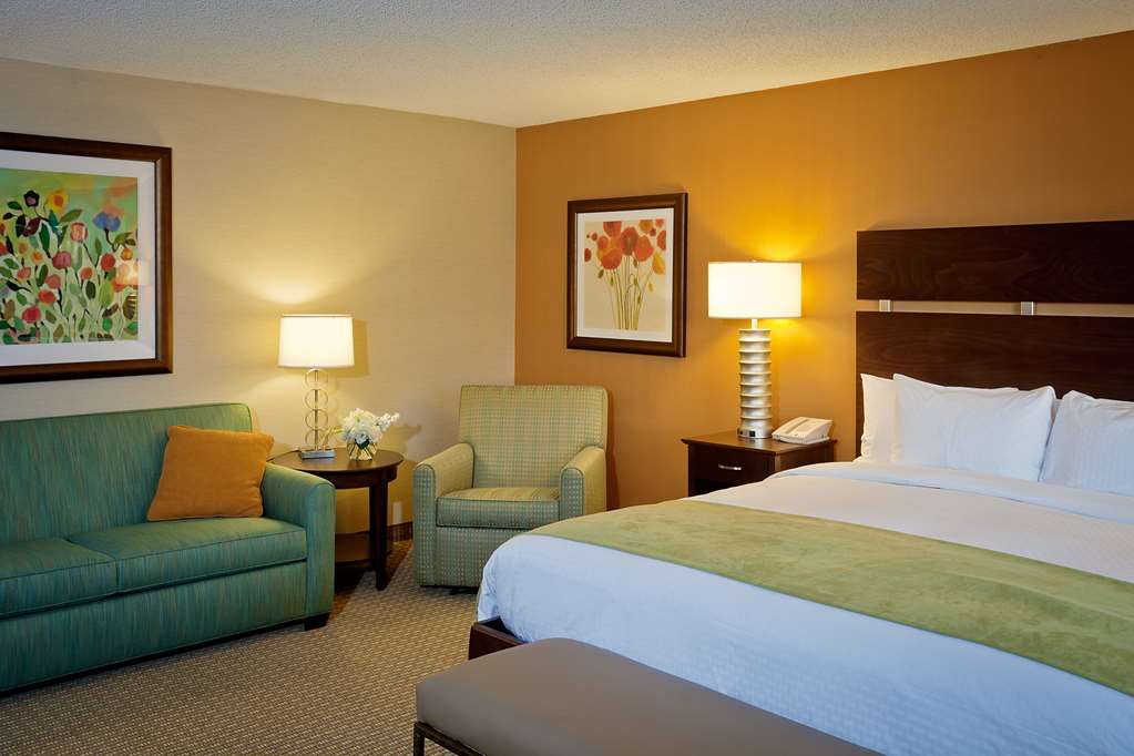 Фото DoubleTree by Hilton Hotel Santa Fe