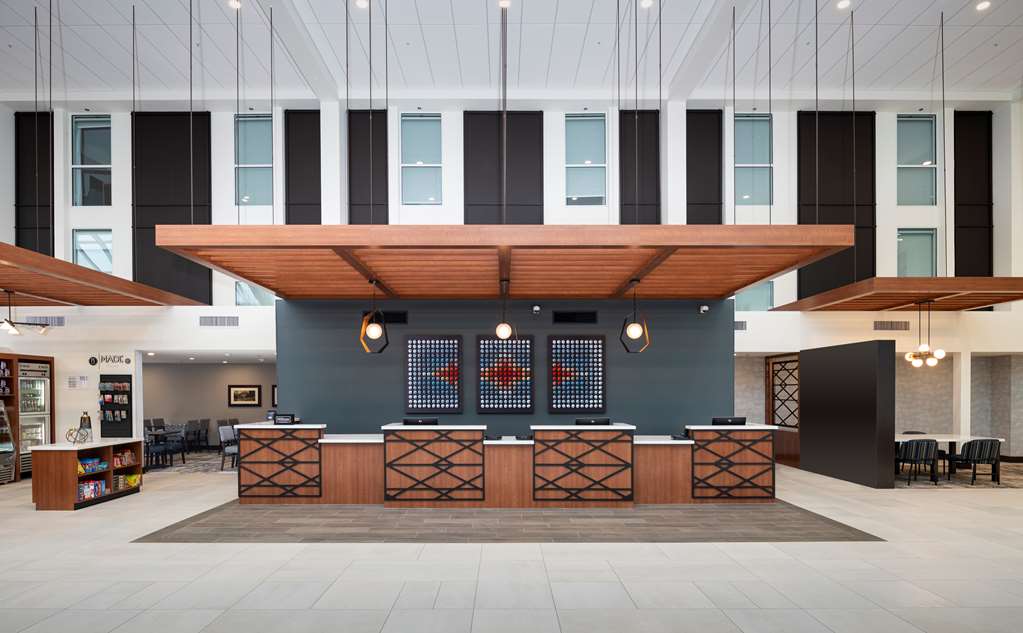 Фото DoubleTree by Hilton Madison East