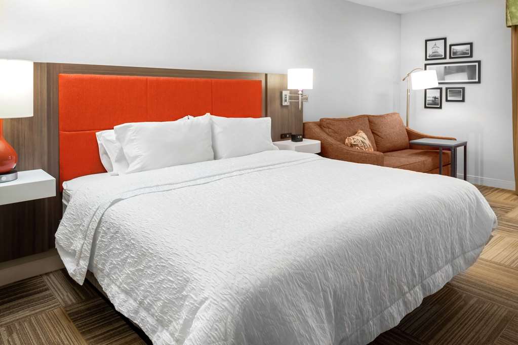Фото Hampton Inn Miami Dadeland