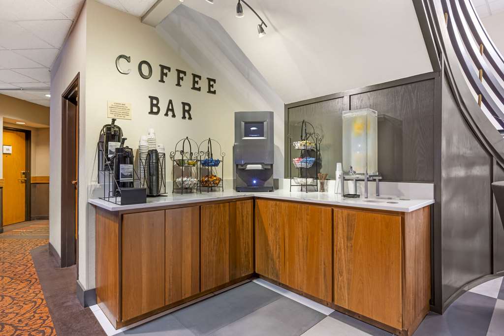 Фото Best Western Plus Mill Creek Inn