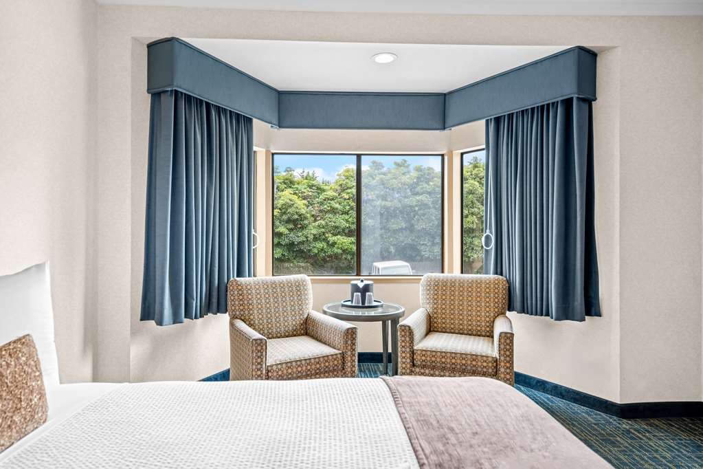 Фото Best Western De Anza Inn
