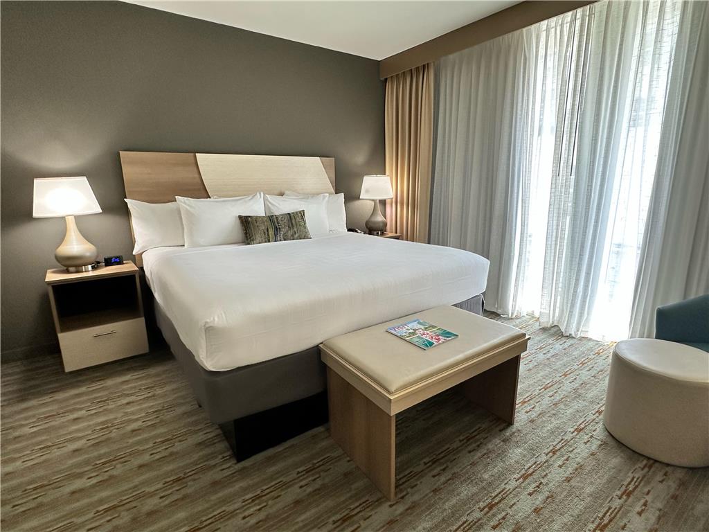 Фото Best Western Plus Atlantic Beach Resort