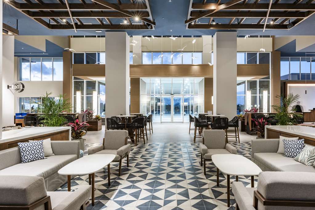 Фото Embassy Suites by Hilton Aruba Resort