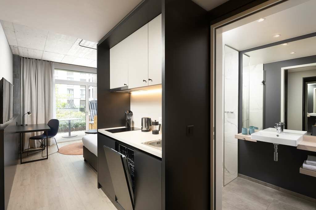 Фото Radisson Hotel & Suites Zurich 