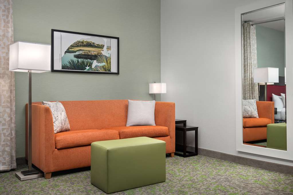 Фото Home2 Suites by Hilton Tallahassee State Capitol