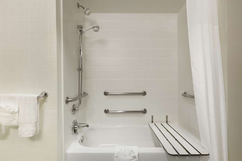 Фото Hampton Inn & Suites Nashville Downtown