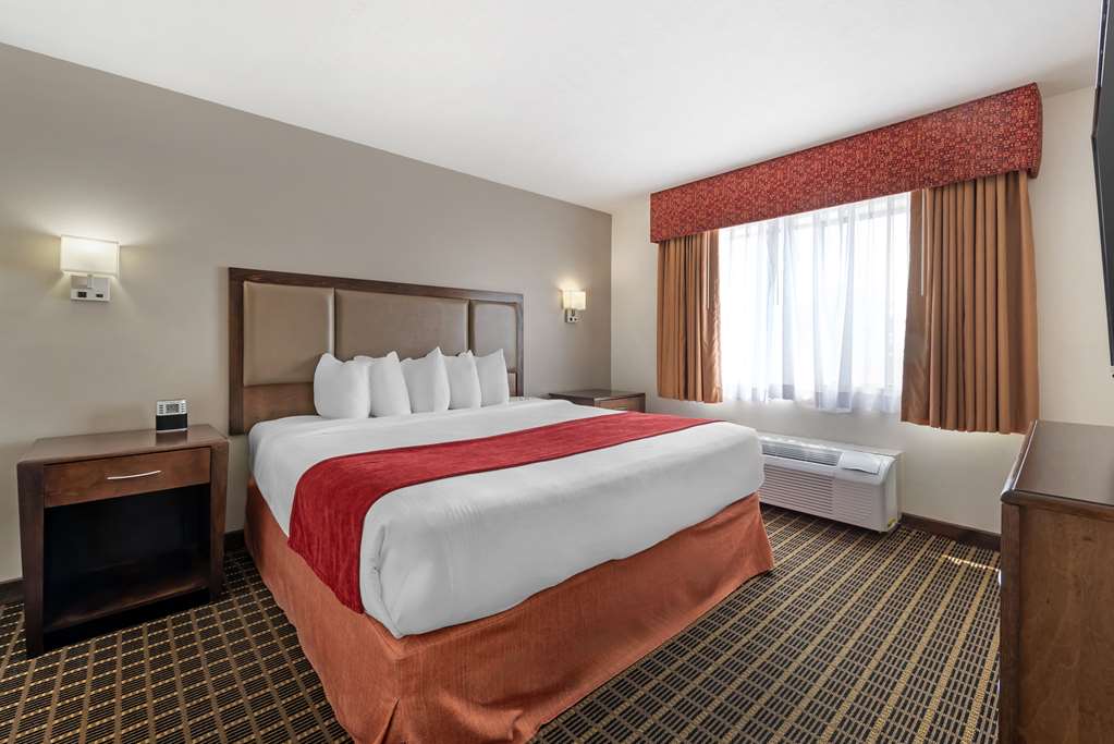 Фото Best Western Plus Eagleridge Inn & Suites