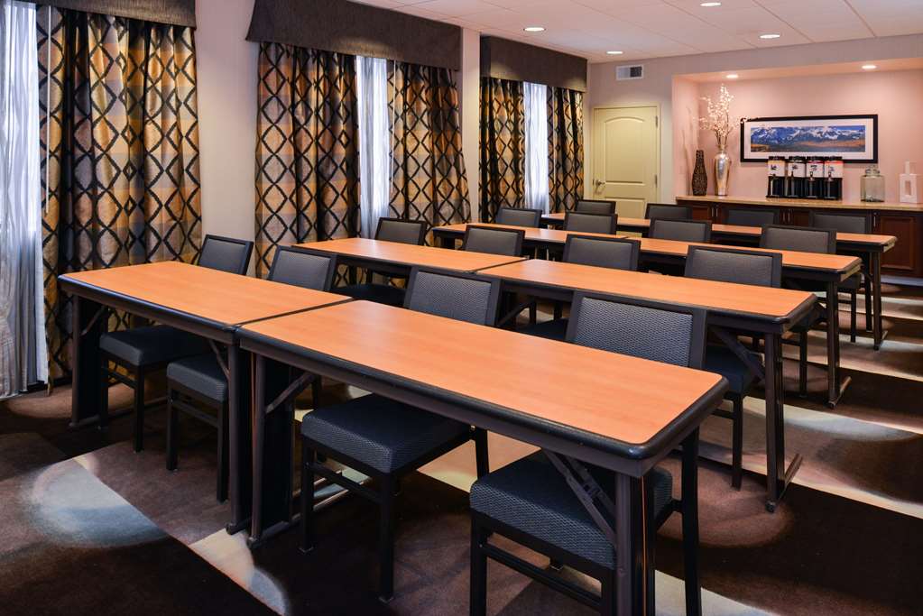 Фото Hampton Inn & Suites Denver-Speer Boulevard