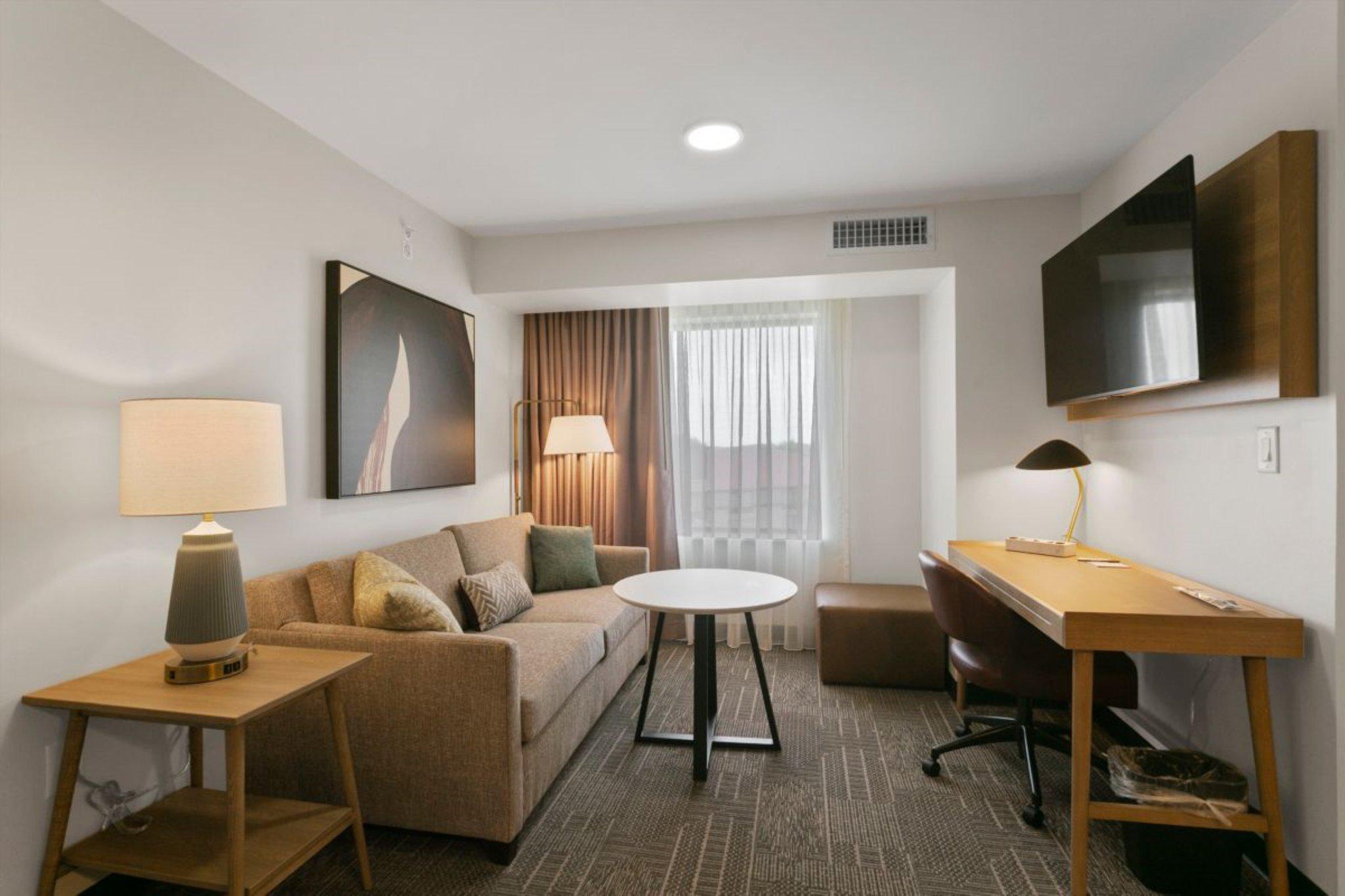 Фото Staybridge Suites Charlotte – Tyvola, an Ihg Hotel