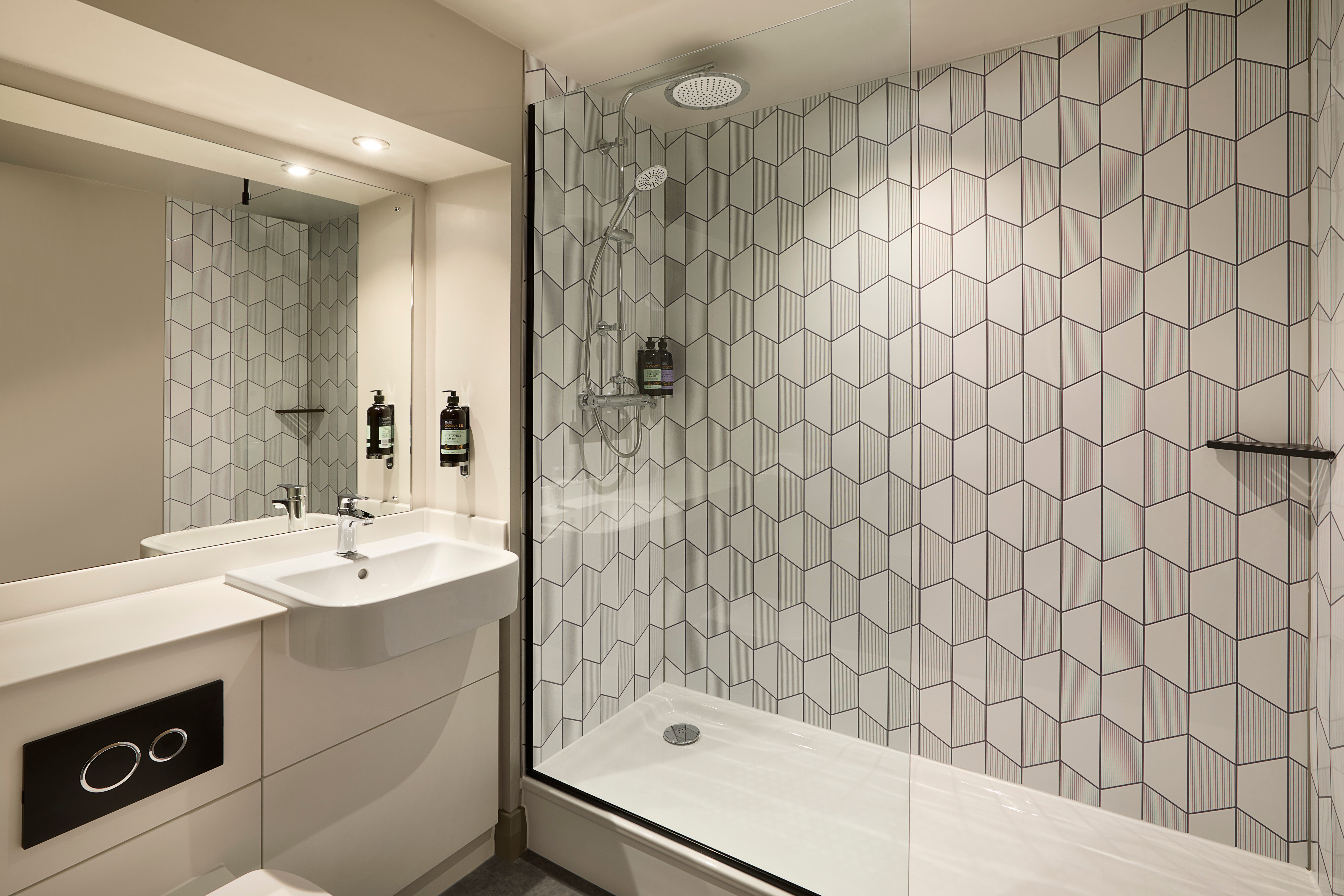 Фото Premier Inn Dundee West