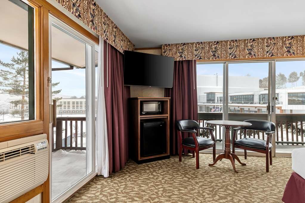 Фото Best Western Adirondack Inn