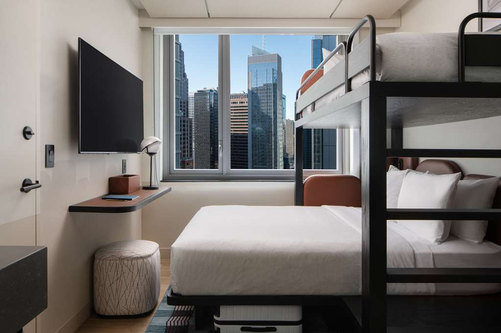 Фото Motto by Hilton New York City Times Square