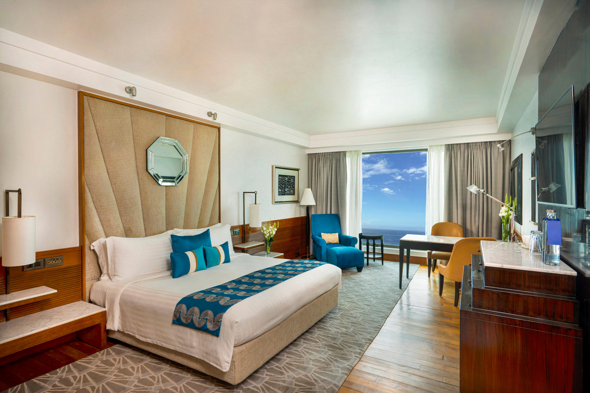 Фото InterContinental Marine Drive Mumbai, an Ihg Hotel