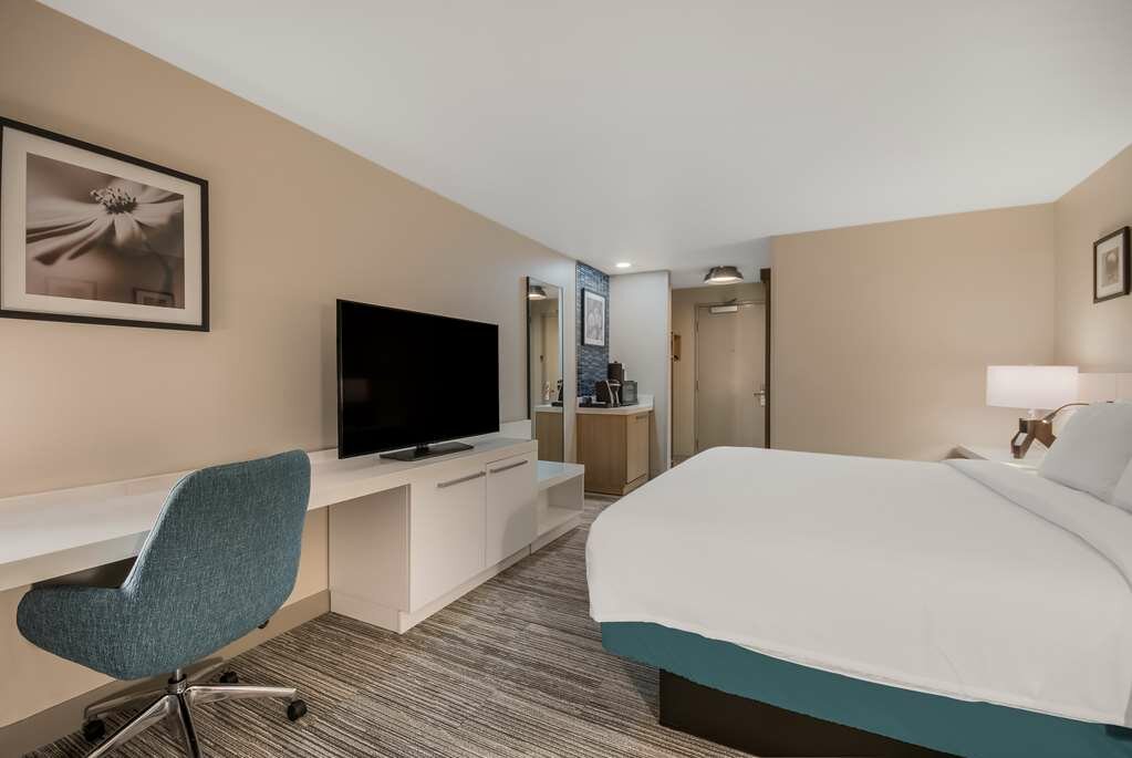 Фото Hilton Garden Inn Oklahoma City Midtown
