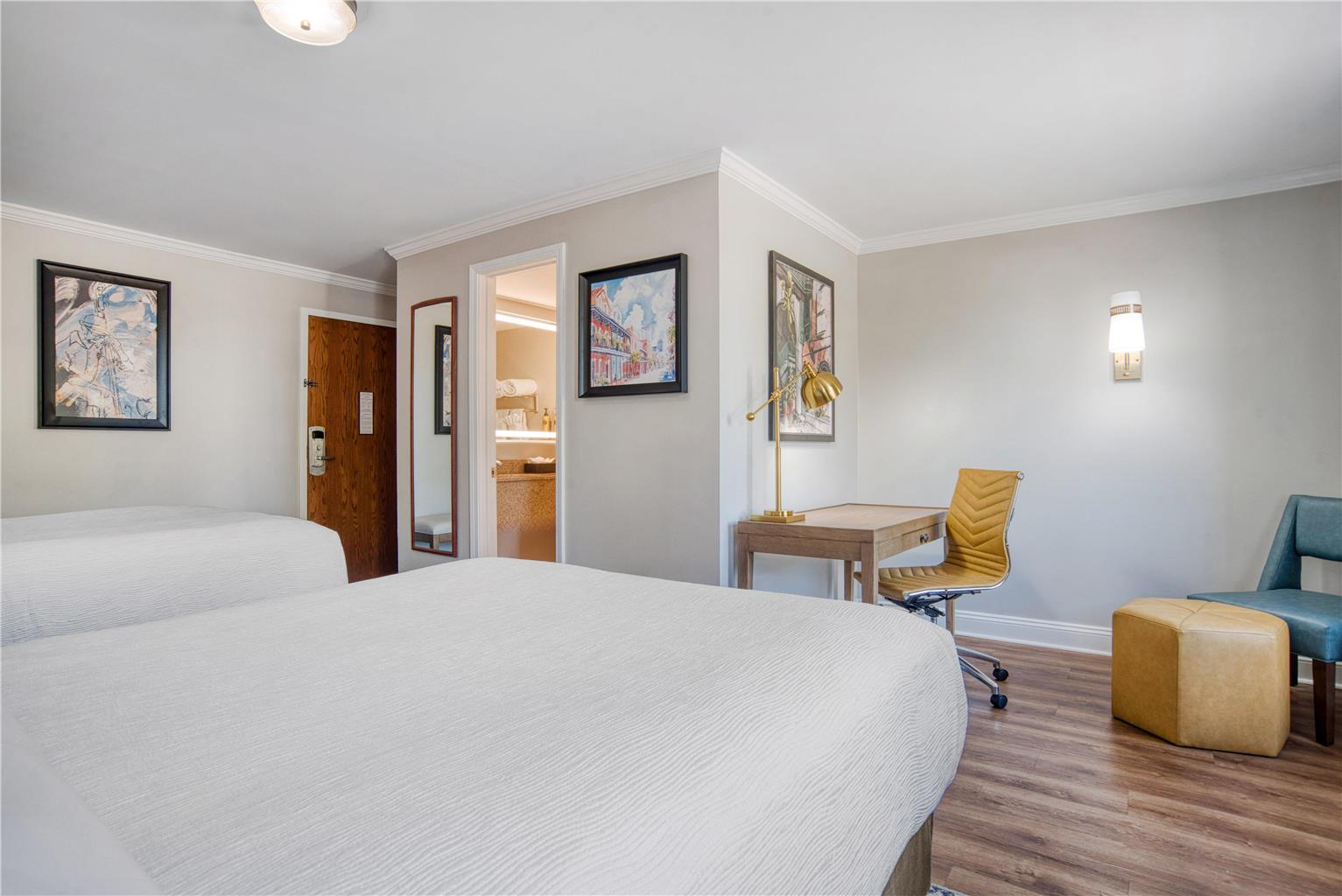 Фото Best Western Plus French Quarter Courtyard Hotel