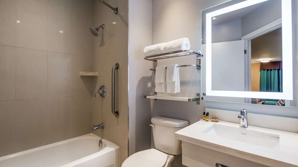 Фото Best Western Plus Barrie