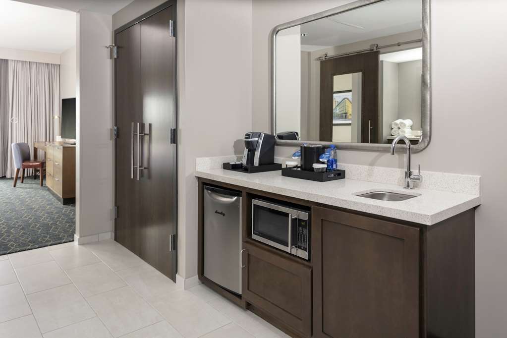 Фото Embassy Suites by Hilton Grand Rapids Downtown, Mi