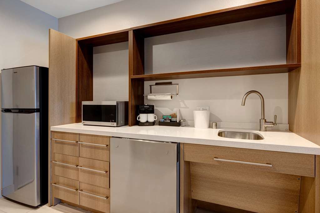 Фото Home2 Suites by Hilton Las Vegas Northwest