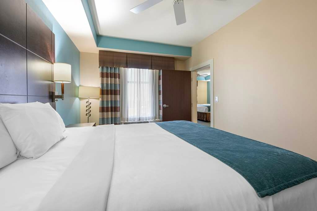 Фото Best Western Plus Midland Suites