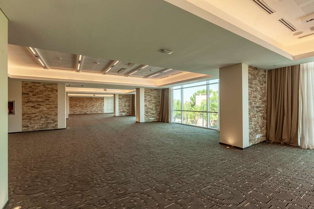 Фото Hilton Garden Inn Neuquen